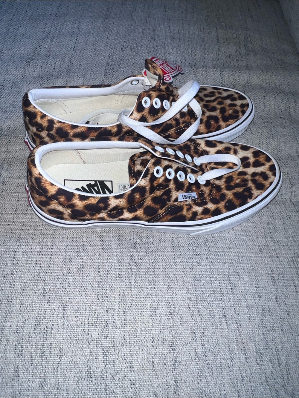NWT Vans Leopard Print Low-Top Sneakers size 8
